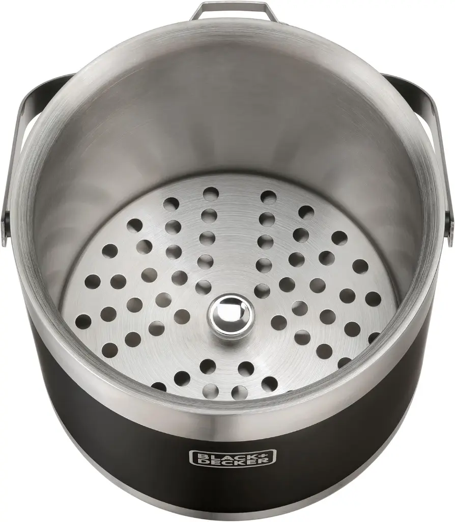 BEIB103 - Black+Decker Ice Bucket with Tongs - Inside.webp